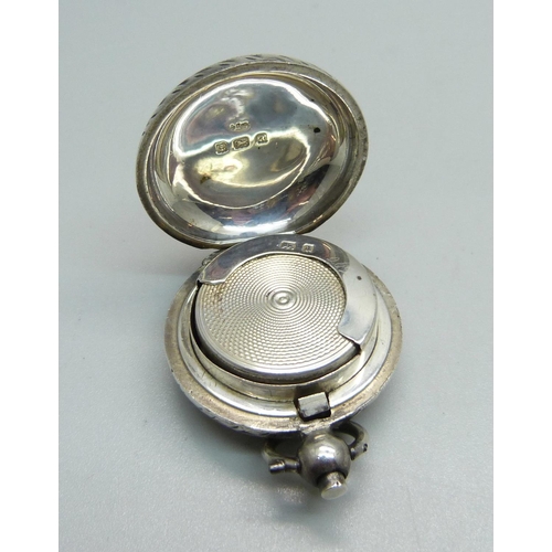 941 - A silver sovereign case, Birmingham 1900