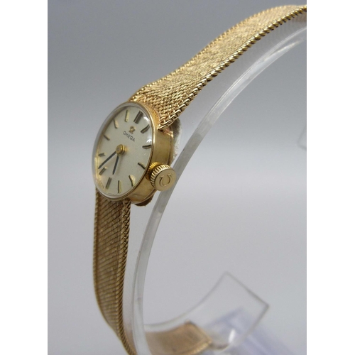 980 - A lady's 9ct gold Omega wristwatch, gross weight 22g