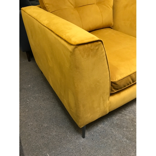 1465 - A mustard yellow velvet pinched back love seat and armchair