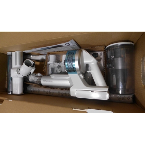 3098 - Samsung Jet 70 Pet Vacuum Cleaner, original RRP £299.99 + VAT      (288-314) * This lot is subject t... 