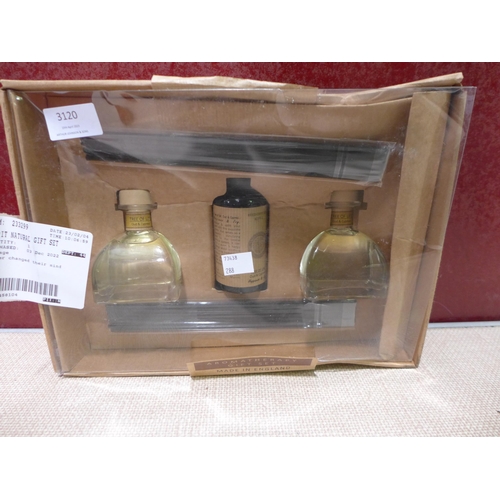 3120 - Spirit Natural Diffuser Gift Set   (288-149) * This lot is subject to VAT