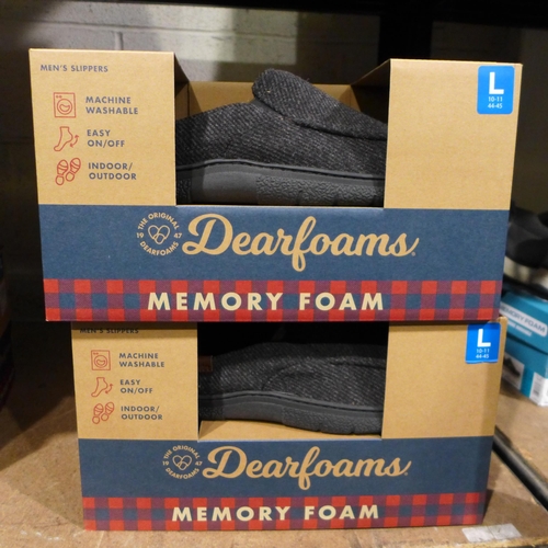 3164 - 4 Pairs of men's Dearfoam black slippers - size large (10-11) * this lot is subject to VAT