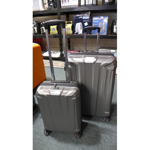 3202 - Samsonite Endure Two Piece Hardside Suitcases, original RRP £134.99 + VAT (286-43) * This lot is sub... 