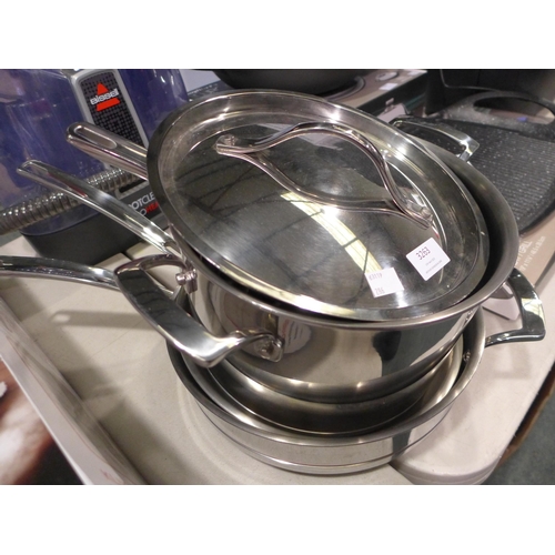 3263 - Kirkland Signature Stainless Steel Cookware original RRP £164.99 + VAT (286-52) * This lot is subjec... 