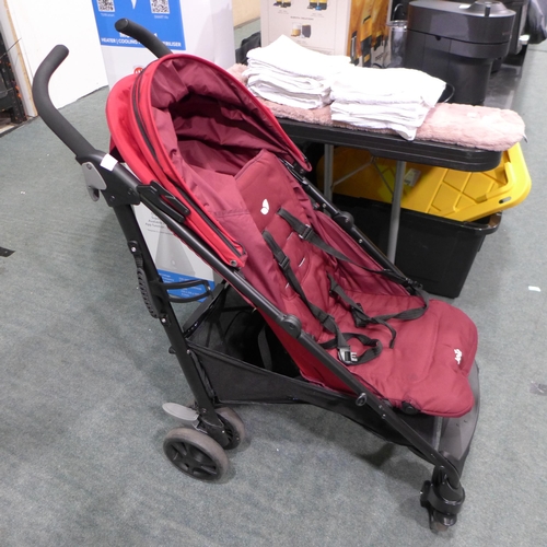 3282 - Joie Cherry Brisk Stroller (model:- S1102FACHR000) (286-228) * This lot is subject to VAT