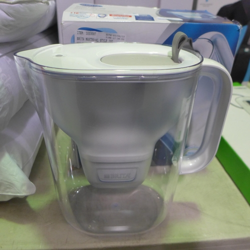 3301 - Brita Maxtra+XL Style 3.6l Jug  (288-271) * This lot is subject to VAT