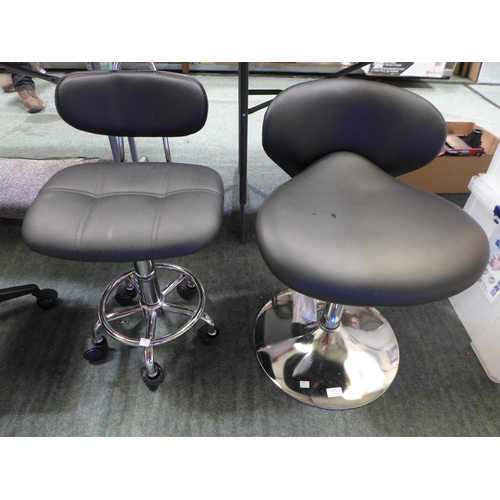 3336 - Black low-back office stool and black wheeled stool - original RRP £49.99 each