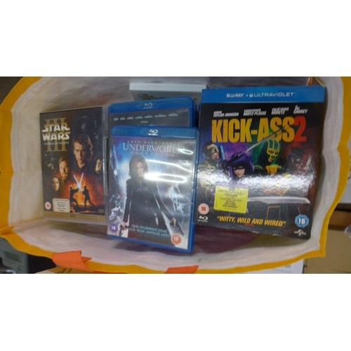 2039 - 44 Blu rays, 15 DVD's, 4 PS3 games and 2 PS2 games