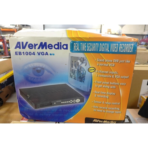 2065 - Avermedia EB1004 VGA video recorder