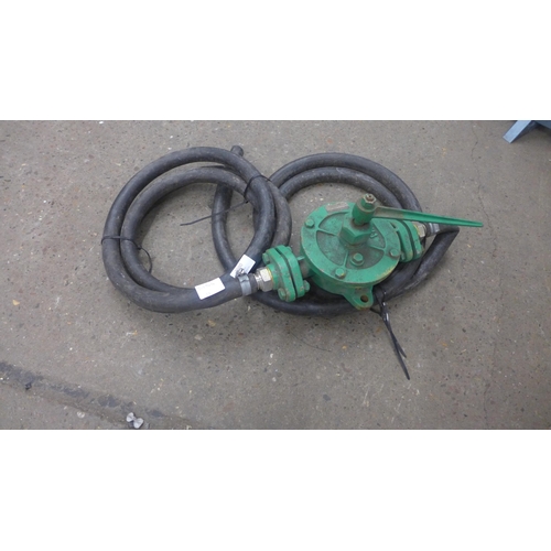 2080 - Parker 1ltr 20 bar rubber hose and 1K pump valve