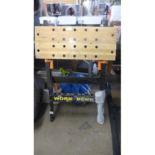 2149 - Folding work bench