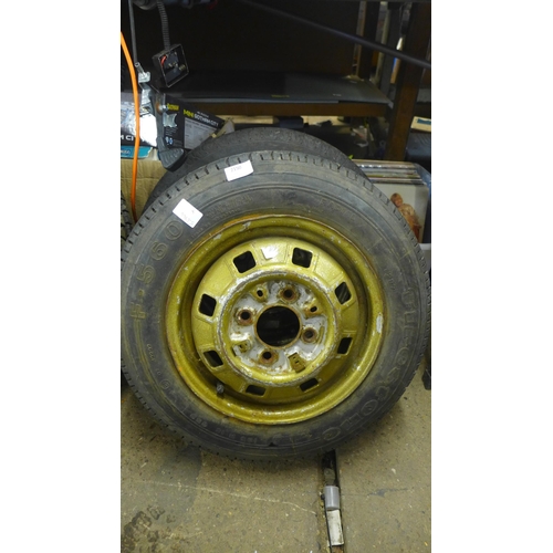 2150 - 2 Trailer wheels on 12