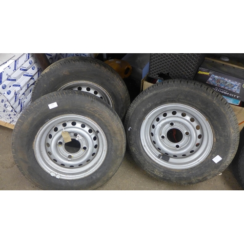 2151 - 3 tyres on 13