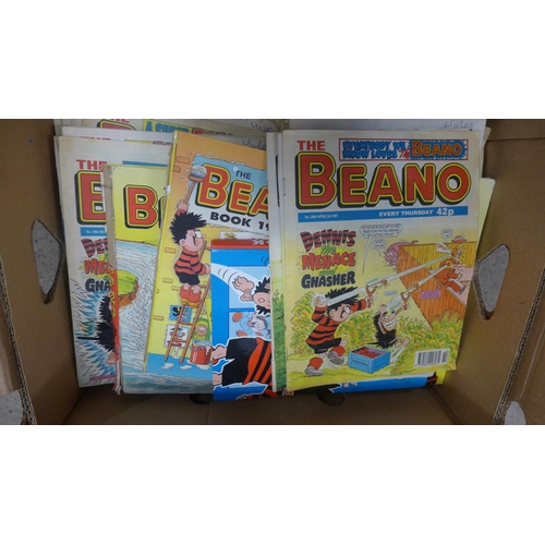 2186 - 3 boxes of slot racing game track and box of Beano books