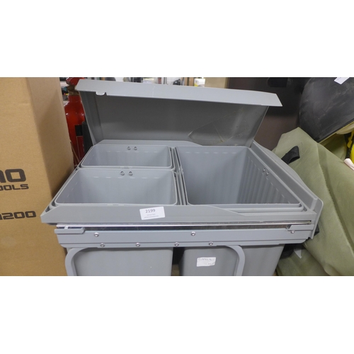 2199 - Sliding basket and waste bin