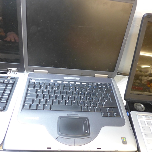 2255 - Laptop bundle, a/f (5) including Dell, Toshiba and Compaq