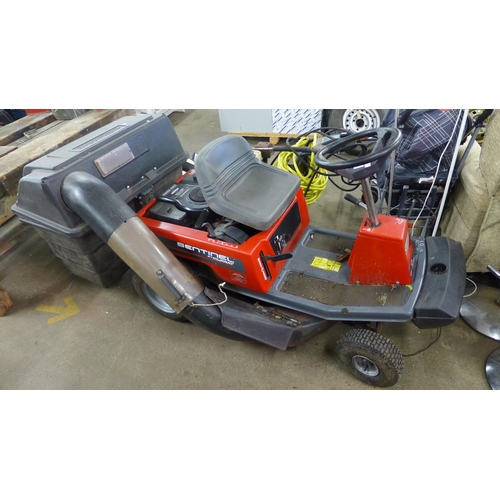 2360 - Sentinel by Murray ride-on lawn mower with 10HP Briggs & Stratton engine