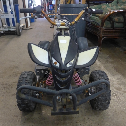 2366 - Mini Moto petrol-driven quad bike