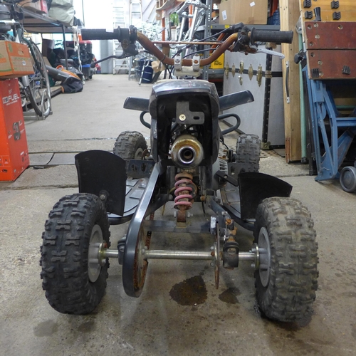 2366 - Mini Moto petrol-driven quad bike