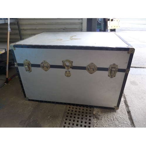 2402 - Large aluminium trunk approx 4ft x 2ft