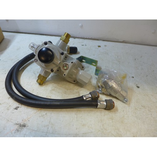 2012 - Cavagna RF6/0 automatic gas change over regulator, unused