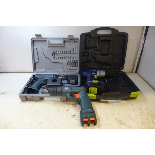 2013 - 3 Power tools and grease gun; Black & Decker 7.2v, Challenge 14.4v and other cordless drills and Bla... 