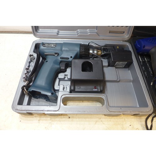 2013 - 3 Power tools and grease gun; Black & Decker 7.2v, Challenge 14.4v and other cordless drills and Bla... 