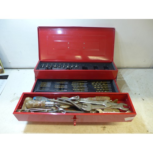 2014 - Red cantilever tool box with trays of screwdriver bits and spanners