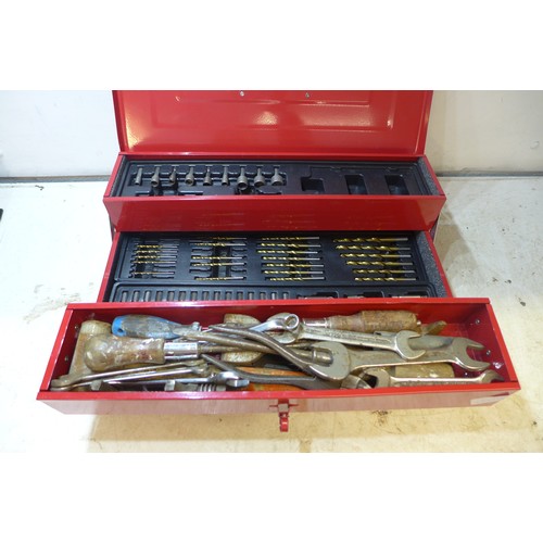 2014 - Red cantilever tool box with trays of screwdriver bits and spanners