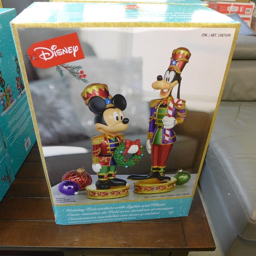 1528 - Disney Nutcrackers (4164-197912) * This lot is subject to VAT