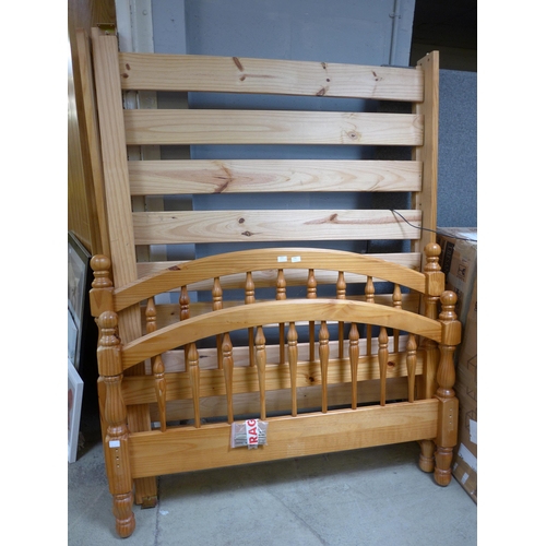 1580 - A pine double bed frame - damaged