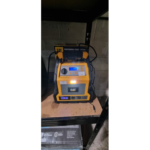 3188 - Cat Jump Starter 1200 Amp (model:- CJ1000DXT) (283-31) * This lot is subject to VAT