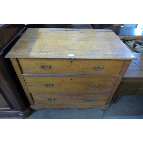 210 - An Edward VII satin birch chest of drawers