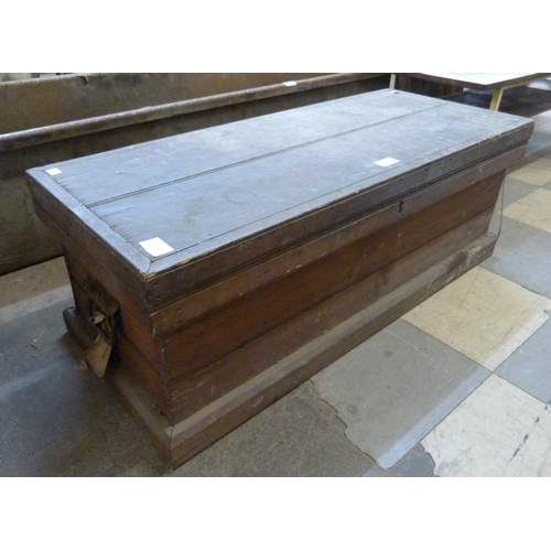 252 - A Victorian stained pine tool chest, containing tools