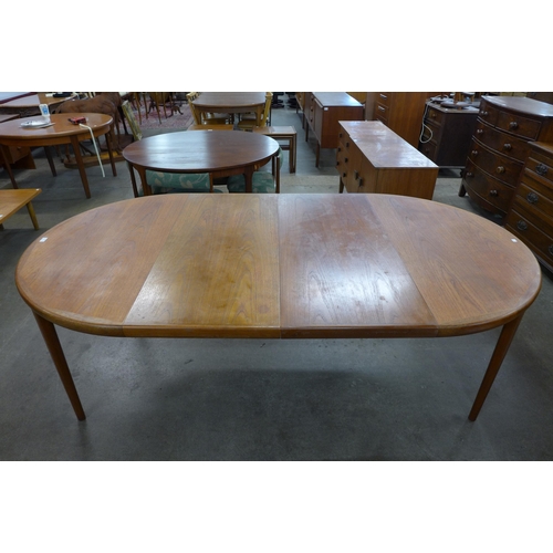 48 - A Danish Spottrup Stolefabrik teak extending dining table