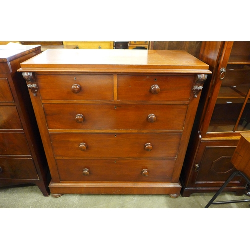 95 - A Victorian mahogany chest of drawers