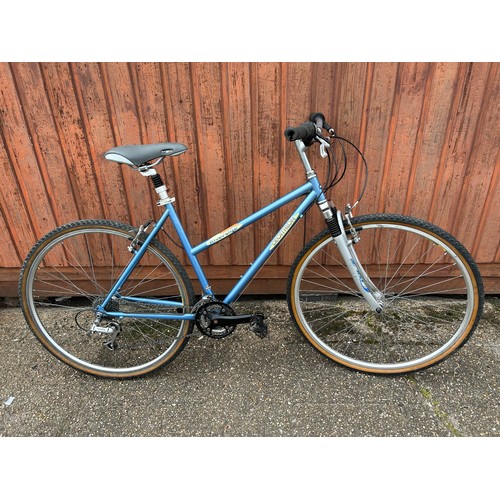 2313 - Decathlon ladies hybrid bike. Police repossession