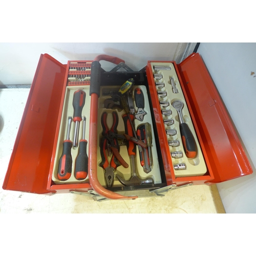 2001 - Record no.34 bench vice with red and black metal tool box containing a socket set, screwdriver set, ... 