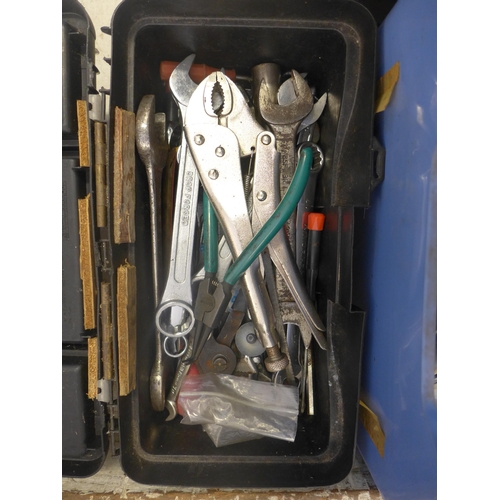 2007 - Plastic toolbox containing a quantity of spanners, grips etc and a quantity of pneumatic tools inc, ... 