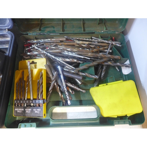 2008 - Direct power router TP1200 RT, 1200w - 230 and tool box containing a large quantity of drill bits