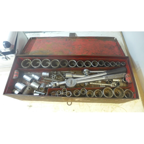 2016 - Metal tool box of spanners with cased router set