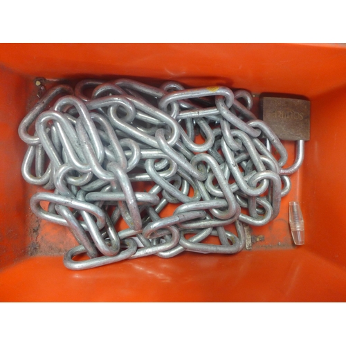 2024 - Length of metal chain, approx 10ft