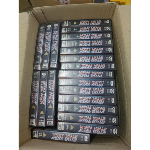 2042 - A collection of Star Trek VHS tapes, 1-71 original series and Batman VHS tape