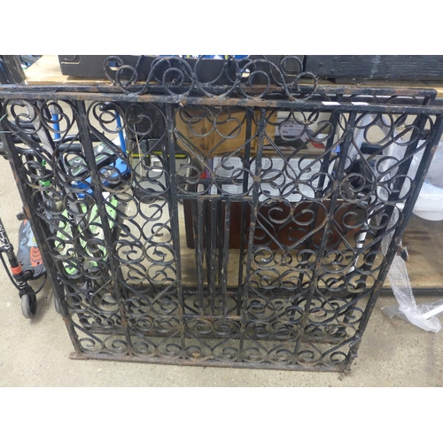 2151 - Pair of cast iron driveway gates and matching side gate