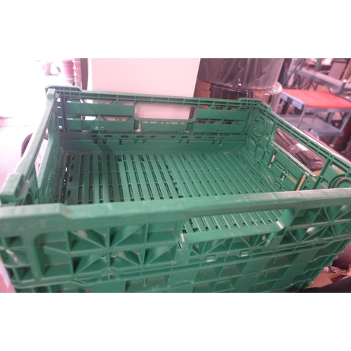 2162 - 10 Green collapsible crates, 30 x 40cm