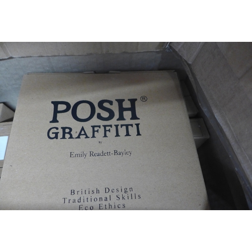 2165 - Approx. 30 Posh Graffiti letters, 23cm