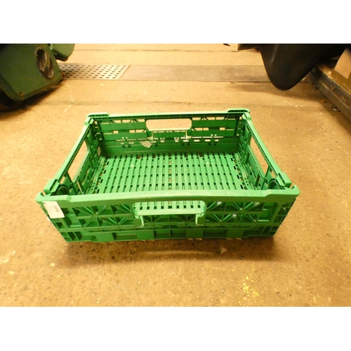 2098 - 10 Green collapsible crates, 30 x 40cm