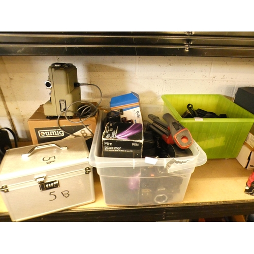 2222 - Job lot of photography equipment including Eumig P8 projector, Tripod, cameras, flashes, aluminum fl... 