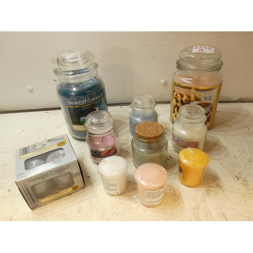 2222A - Qty. Yankee Candles etc. - unused