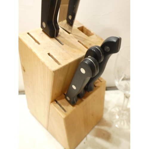 2228 - Knife block and 6 cut glass wine glass set